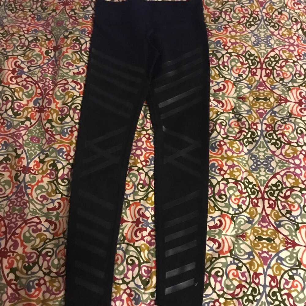 alo yoga leggings